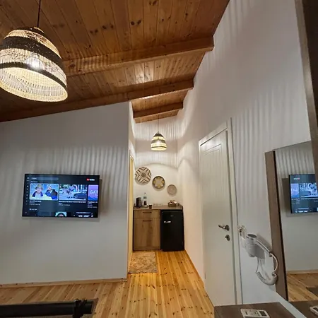 Bed & Breakfast Nacios Himare