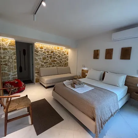 Bed & Breakfast Nacios Himare