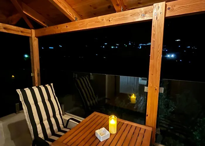 Nacios Oda ve Kahvaltı Himarë